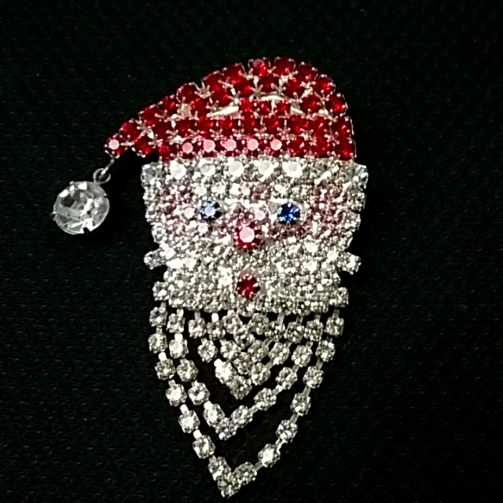Santa brooch